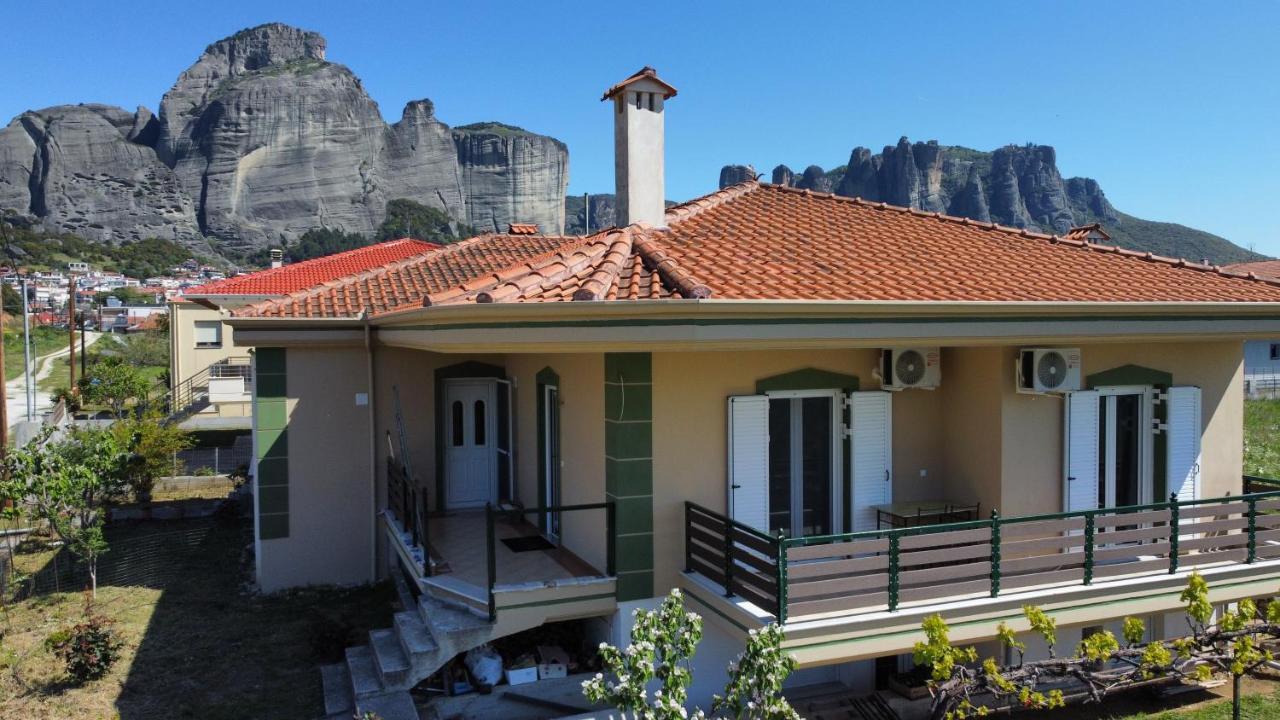 Georgia'S Guesthouse Kalampáka Ngoại thất bức ảnh