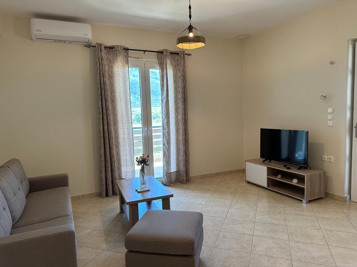 Georgia'S Guesthouse Kalampáka Ngoại thất bức ảnh