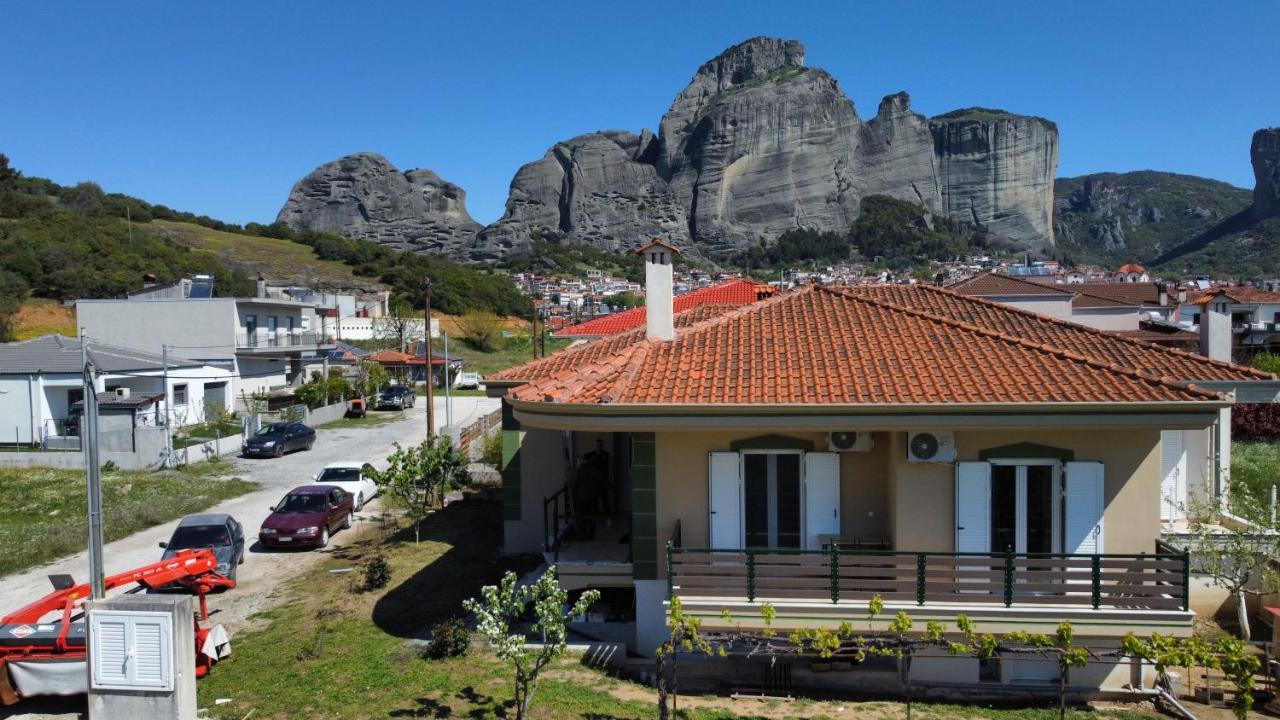 Georgia'S Guesthouse Kalampáka Ngoại thất bức ảnh
